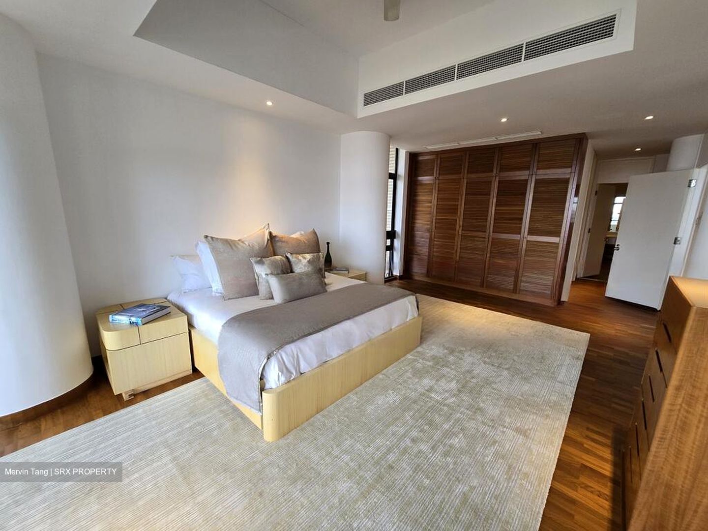 The Colonnade (D10), Condominium #432386701